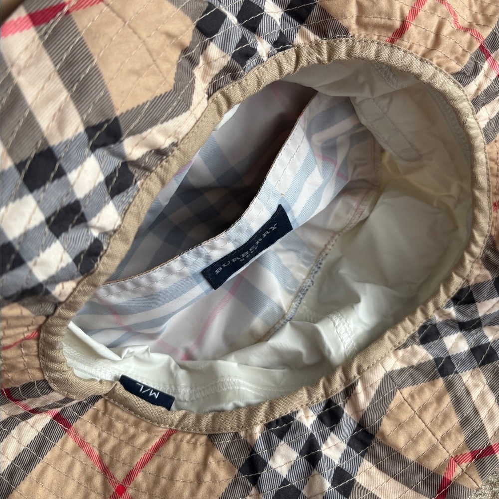 Burberry Nova Check waterproof Hat M/L New - Picture 12 of 15